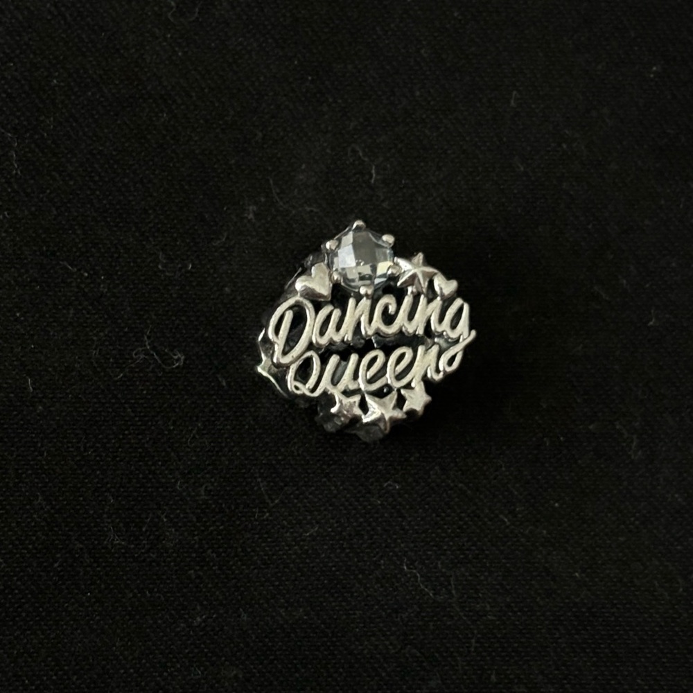 PANDORA Retired Dancing Queen Charm